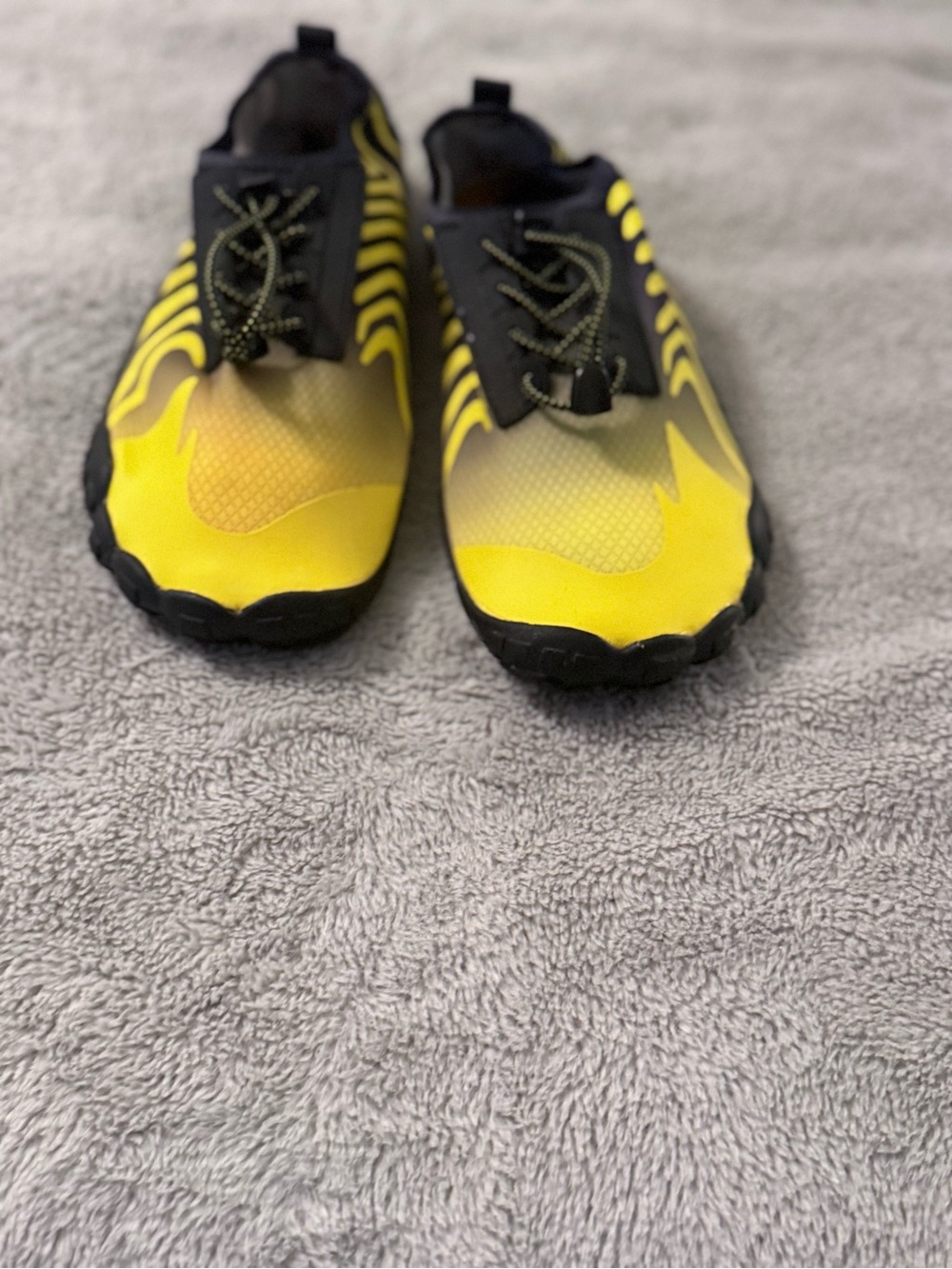 Weweya Barefoot/ Minimalist /water shoes/ yellow & black women’s size 9 - Picture 4 of 5